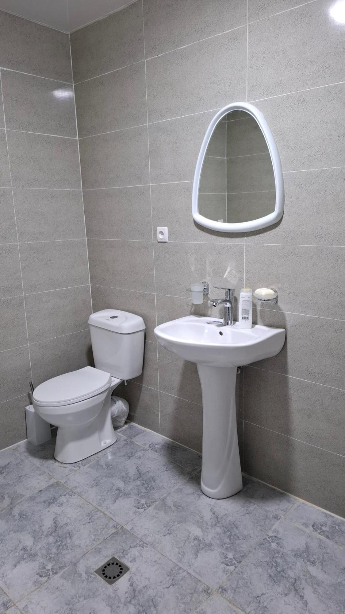 Ezo Hotell Jvari Rom bilde